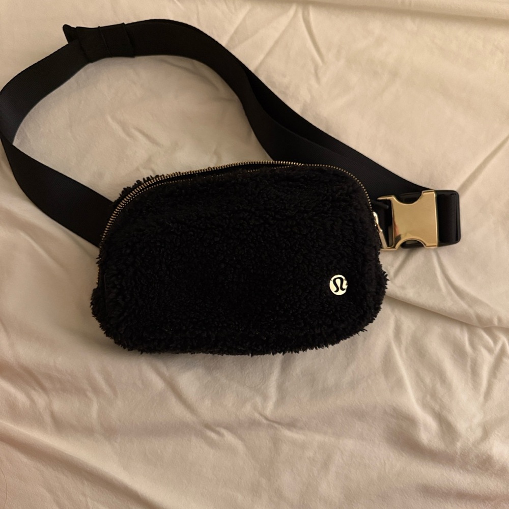 lululemon athletica Black Fuzzy Crossbody Belt Bag